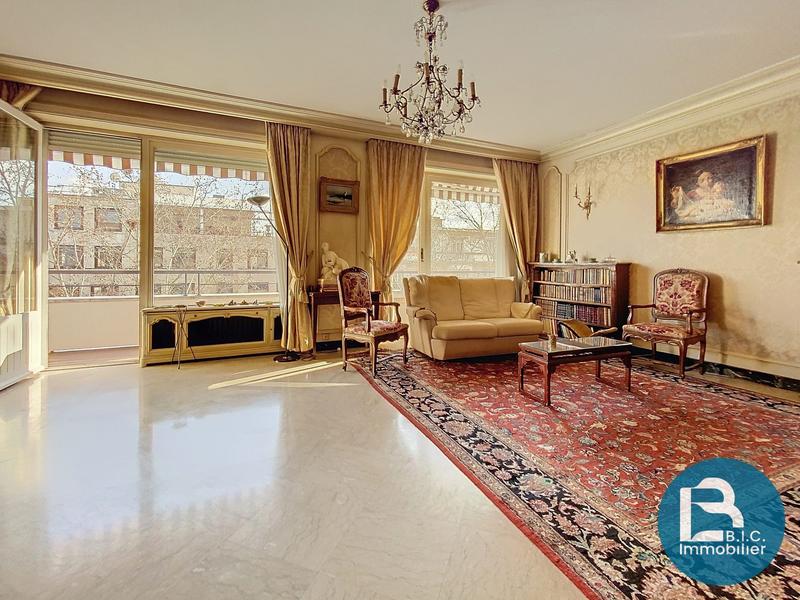 Appartement - 145 m² - 5 pièces