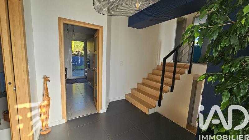 Maison - 164 m² - 8 pièces