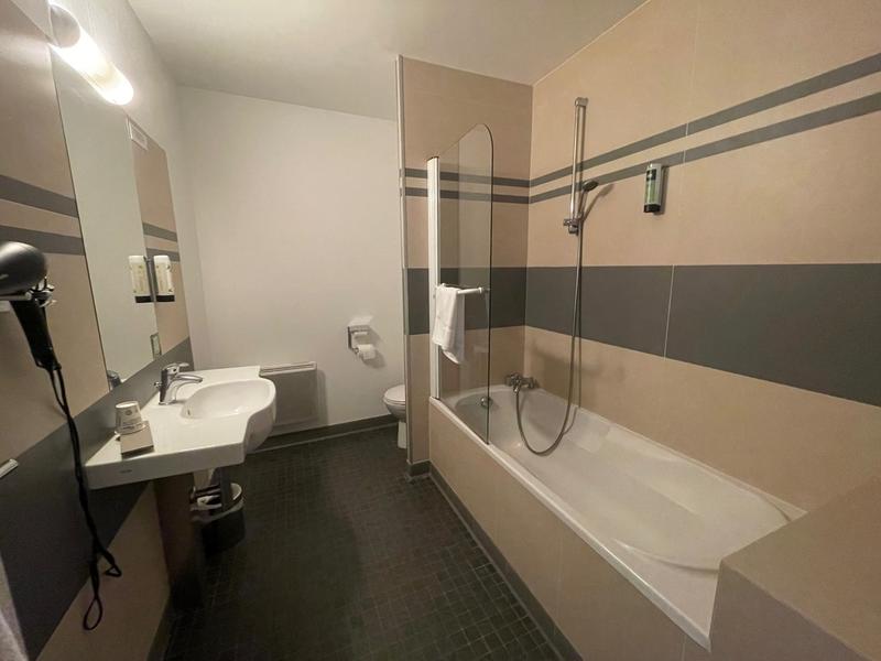 Fonds de commerce - 1 350 m²