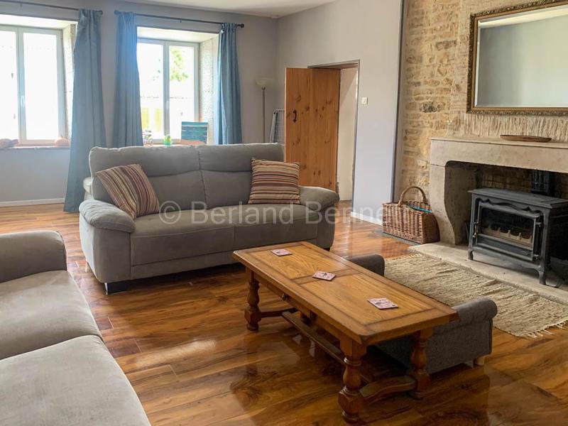 Maison en pierre - 439 m² - 14 pièces