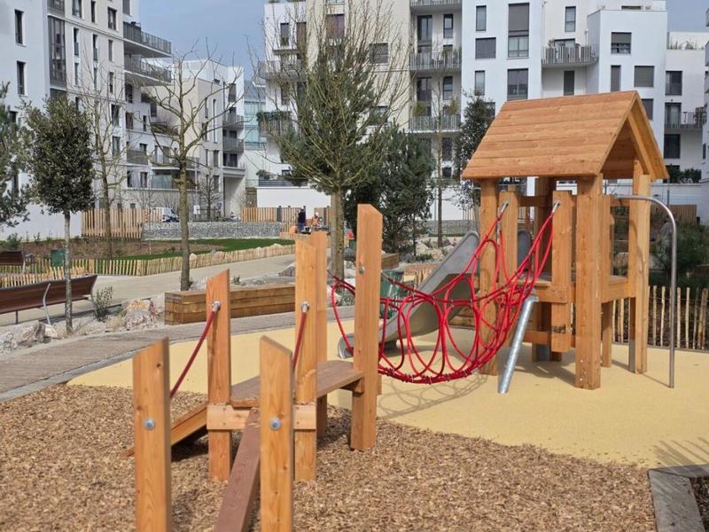 Appartement - 92 m² - 4 pièces