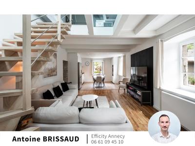 Appartement - 133 m² - 4 pièces