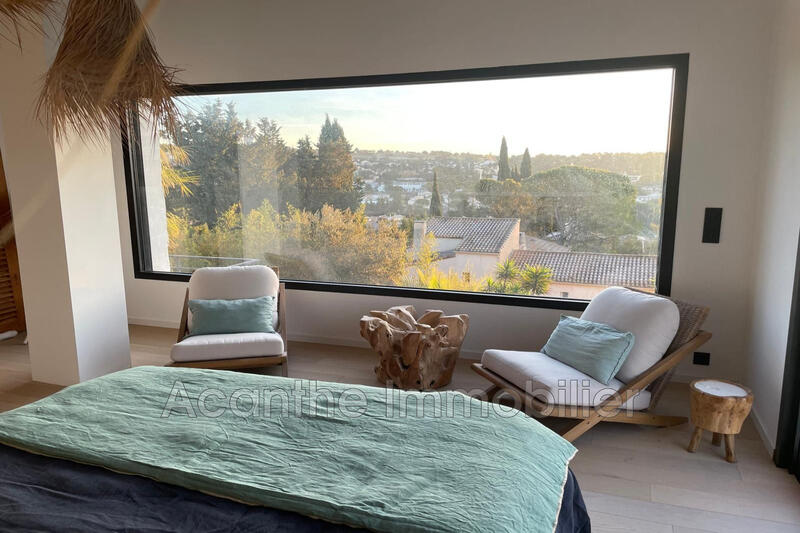 Villa - 180 m² - 5 pièces