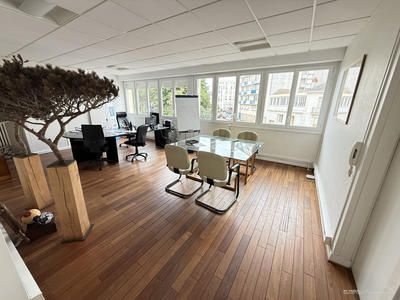 Bureau - 320 m² - 10 pièces