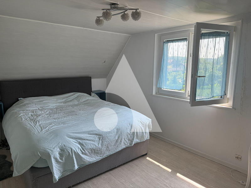 Maison - 104 m² - 5 pièces