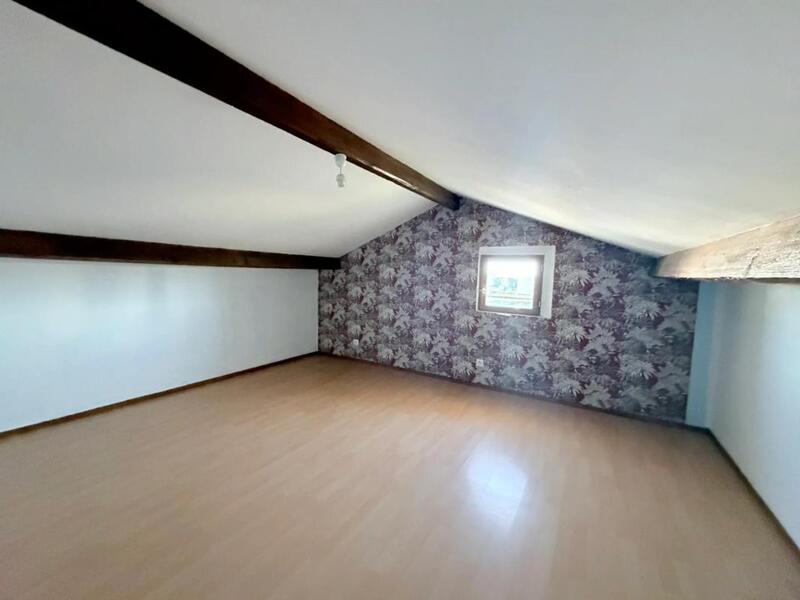 Maison - 165 m² - 8 pièces