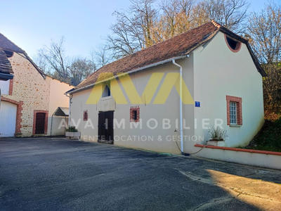 Propriété - 264 m² - 8 pièces