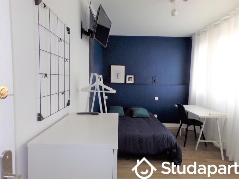 Chambre - 12 m² - 1 pièce