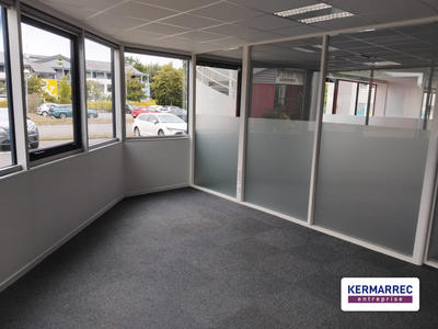 Bureau - 334 m²