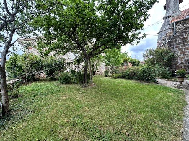 Maison de village - 141 m² - 7 pièces