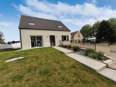 Maison traditionnelle - 140 m² - 5 pièces