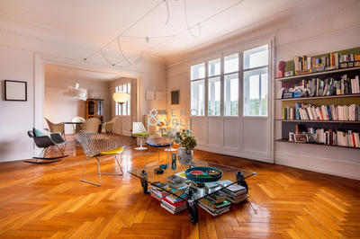 Appartement - 213 m² - 8 pièces