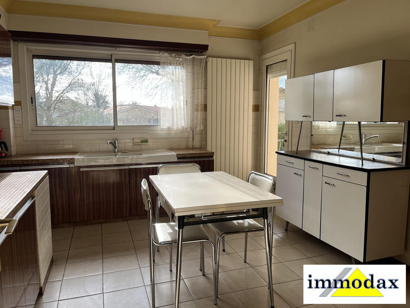 Maison traditionnelle - 102 m² - 6 pièces