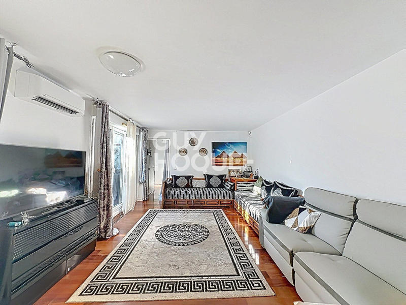 Appartement - 77 m² - 4 pièces