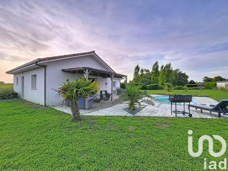 Maison - 95 m² - 5 pièces