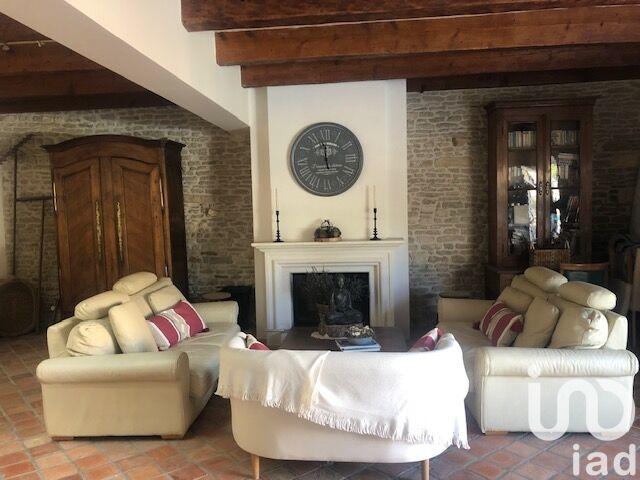 Maison - 275 m² - 9 pièces