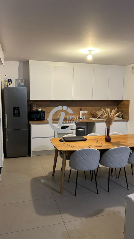 Appartement - 83 m² - 3 pièces