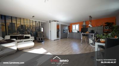 Maison - 184 m² - 7 pièces