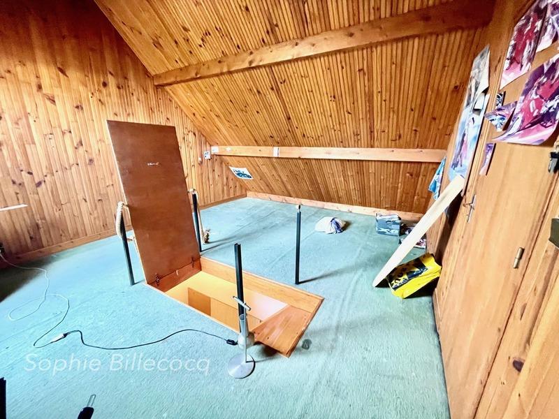 Maison - 210 m² - 8 pièces