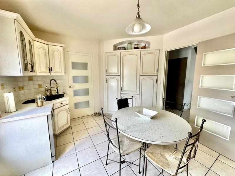 Maison - 185 m² - 7 pièces