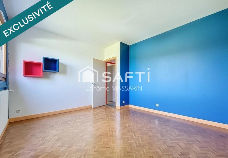 Maison - 205 m² - 8 pièces