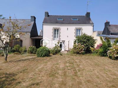 Maison - 96 m² - 4 pièces