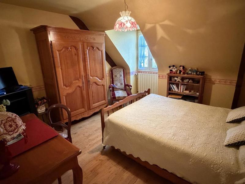 Maison - 223 m² - 6 pièces