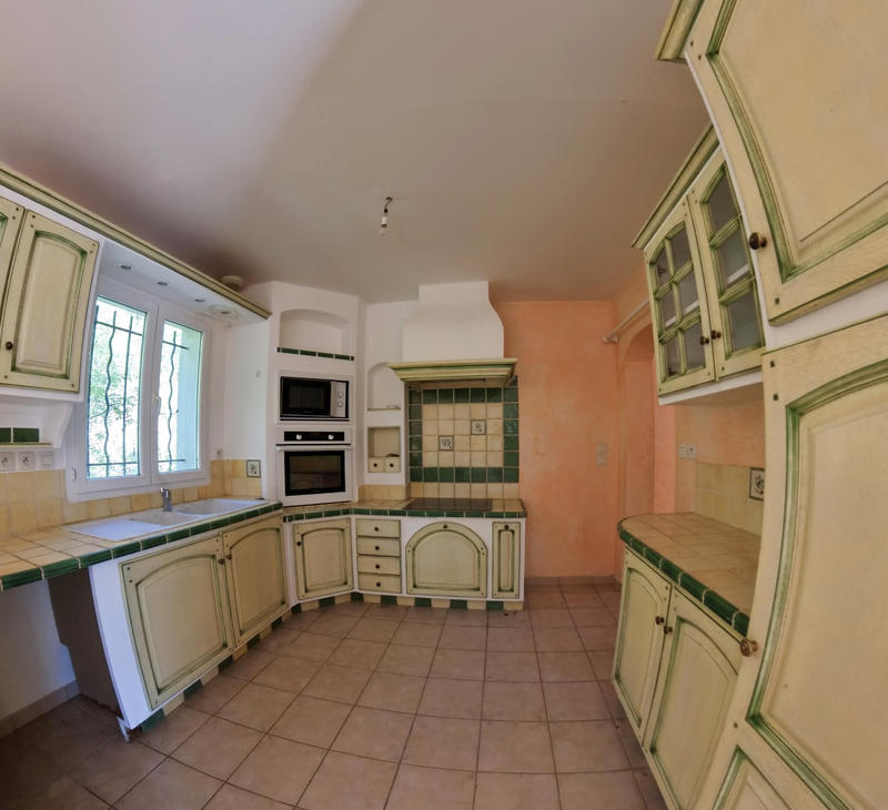 Maison - 104 m² - 5 pièces