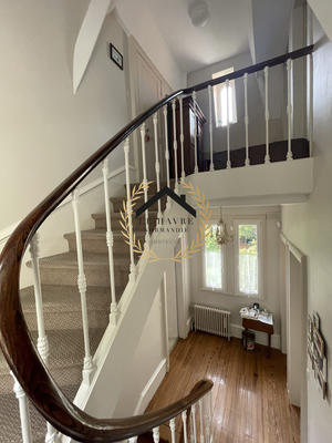 Maison - 170 m² - 8 pièces