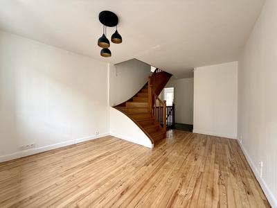 Maison de ville - 93 m² - 4 pièces