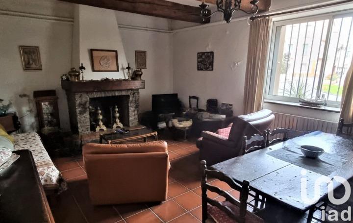 Maison - 307 m² - 14 pièces