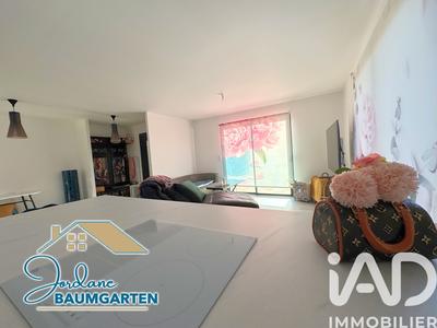 Maison - 98 m² - 5 pièces