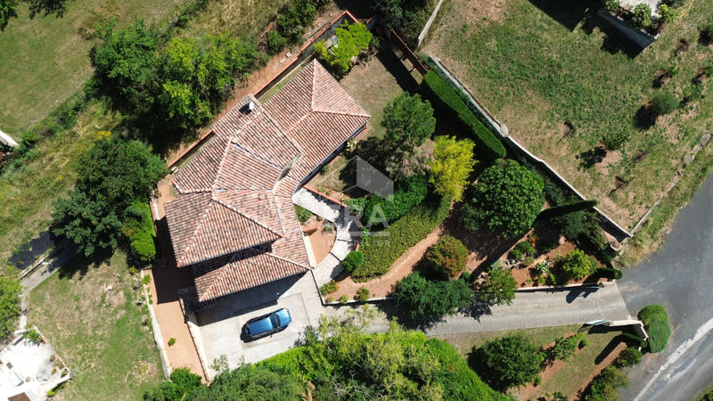 Maison - 150 m² - 5 pièces