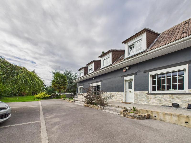 Maison - 178 m² - 7 pièces