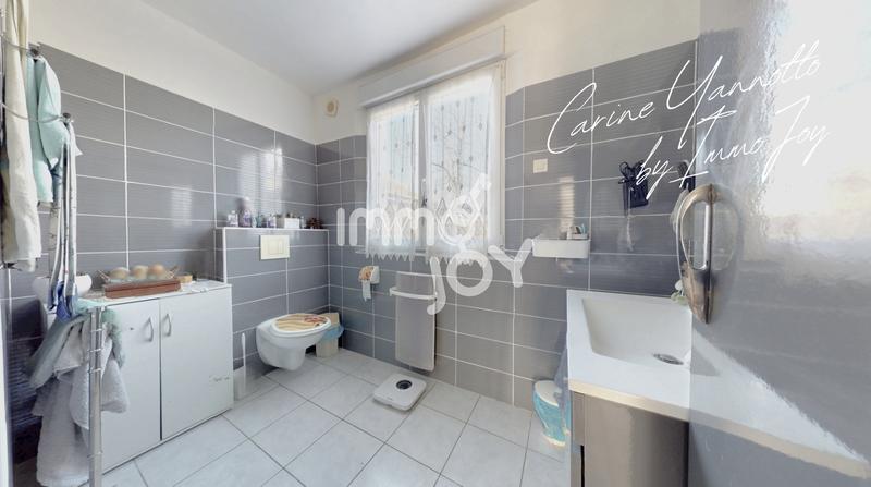 Maison - 145 m² - 7 pièces