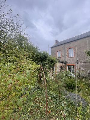 Maison ancienne - 230 m² - 7 pièces