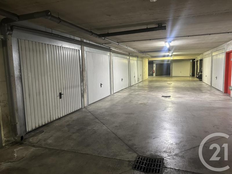 Parking / Garage - 14 m²