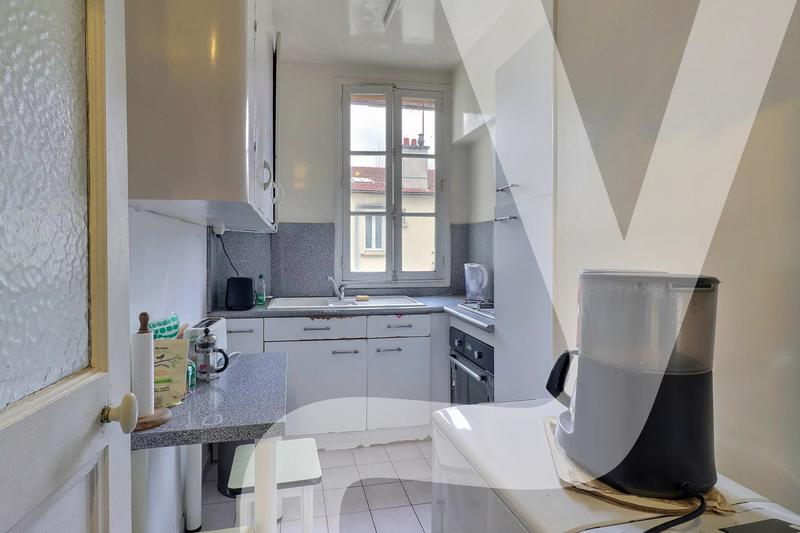 Appartement - 85 m² - 5 pièces