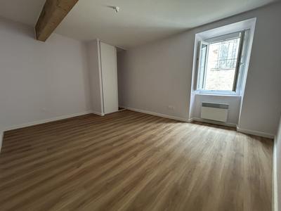 Maison traditionnelle - 80 m² - 5 pièces