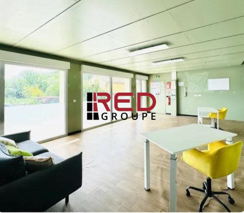 Bureau - 90 m² - 3 pièces