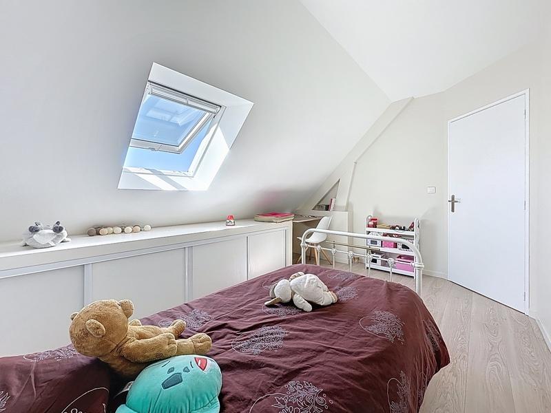 Villa - 256 m² - 9 pièces