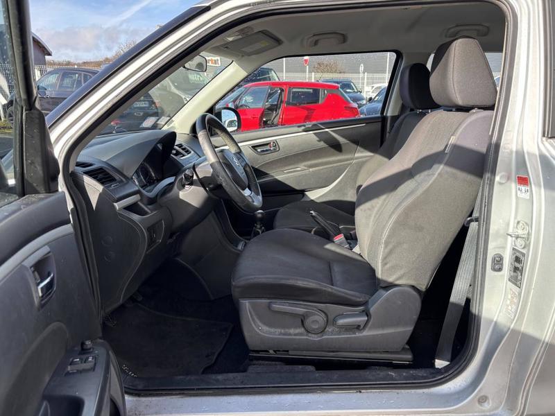 Suzuki Swift III 1.2 Vvt Glx Pack 3p