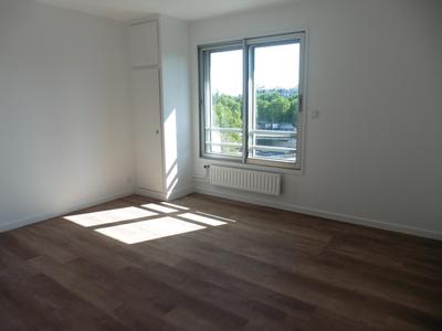 Appartement - 81 m² - 3 pièces