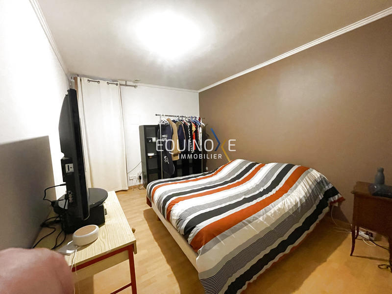 Villa - 188 m² - 9 pièces