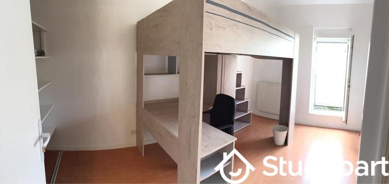 Chambre - 10 m² - 1 pièce