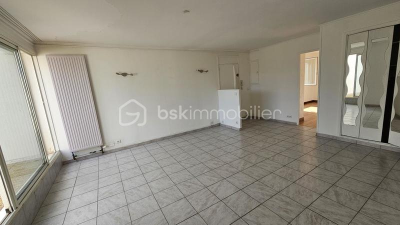Appartement - 80 m² - 4 pièces
