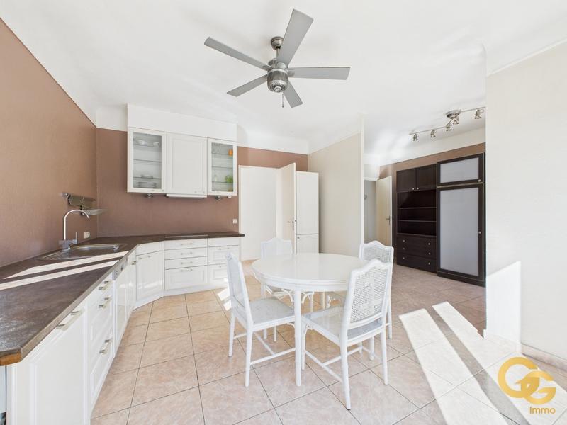 Maison - 170 m² - 5 pièces