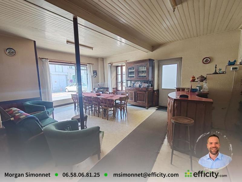 Maison - 218 m² - 7 pièces