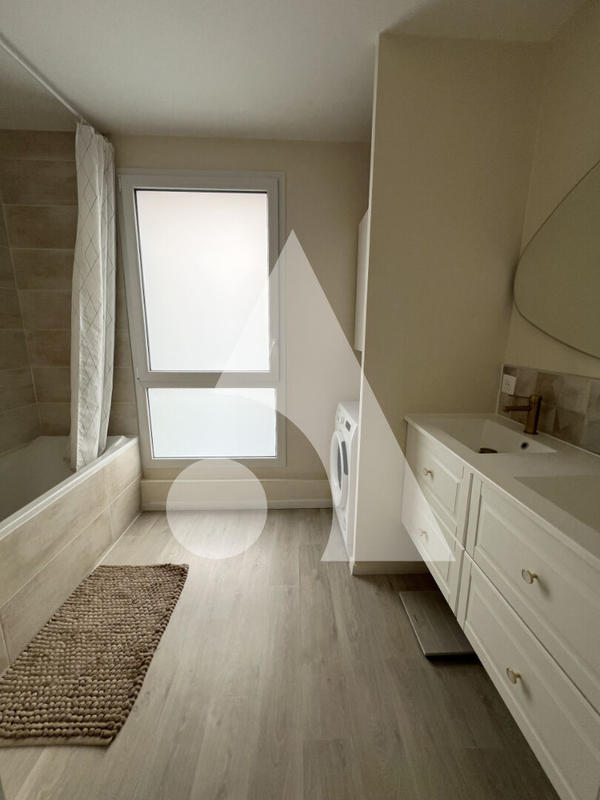 Maison - 86 m² - 4 pièces