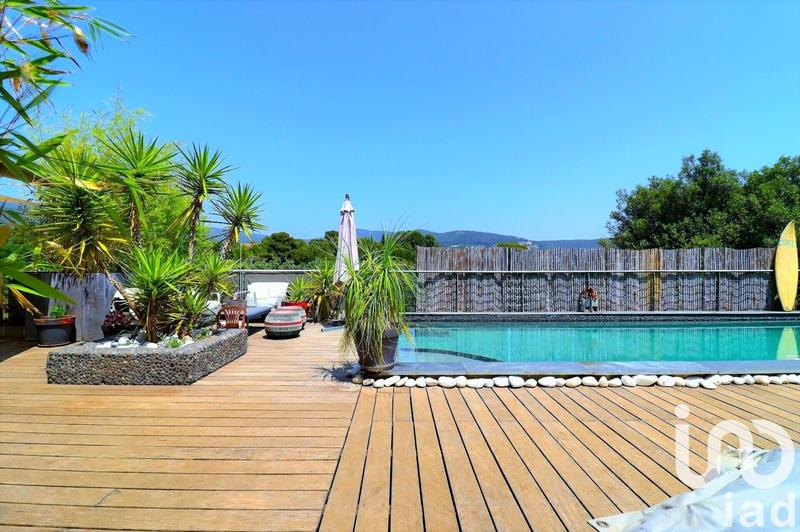 Maison - 182 m² - 5 pièces